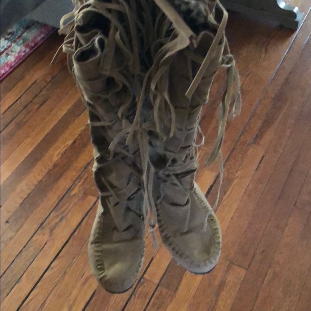 Lace up suede boots
